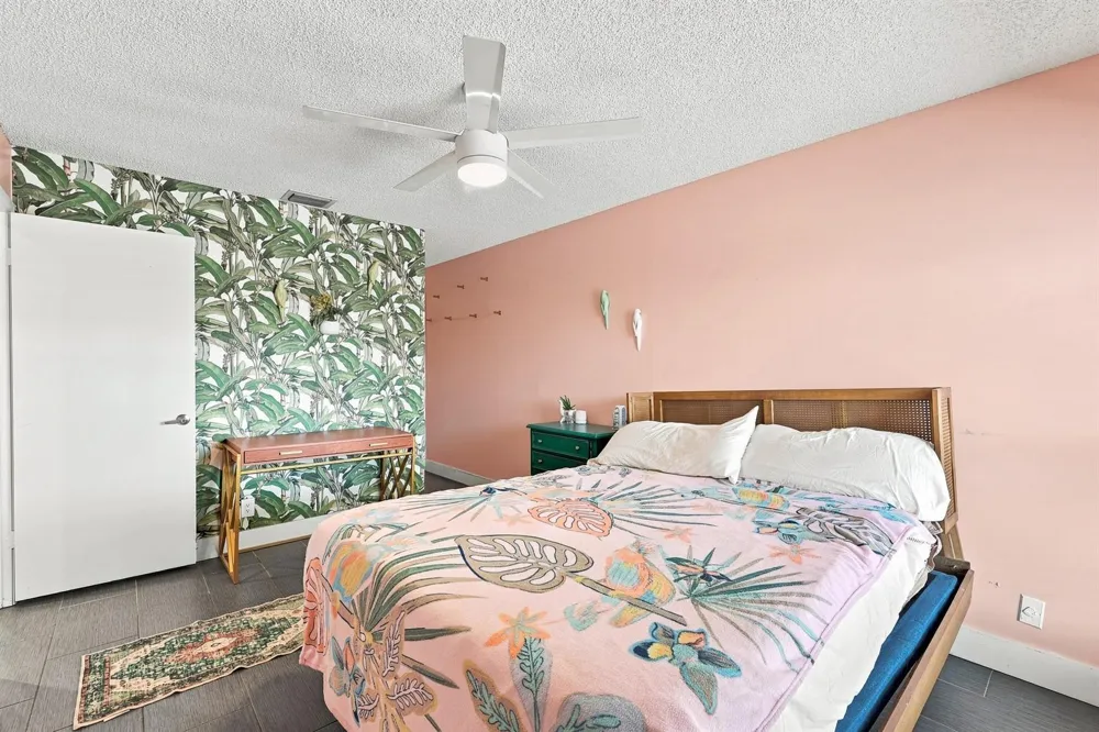 2016 SW 82nd Avenue Davie, FL 33324