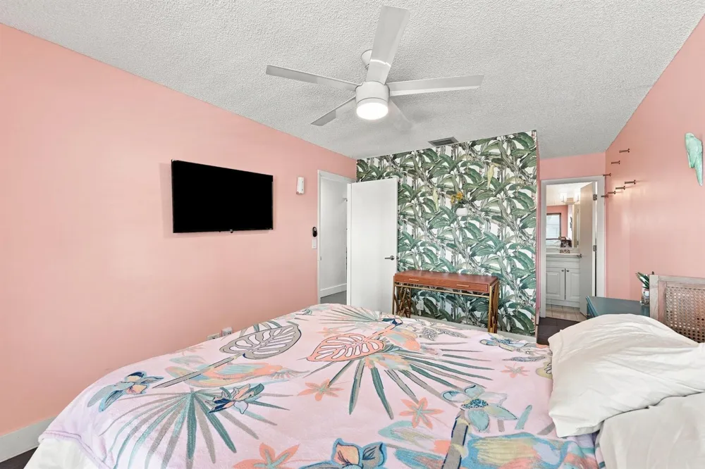 2016 SW 82nd Avenue Davie, FL 33324
