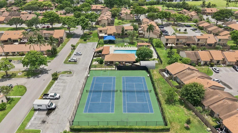 2016 SW 82nd Avenue Davie, FL 33324