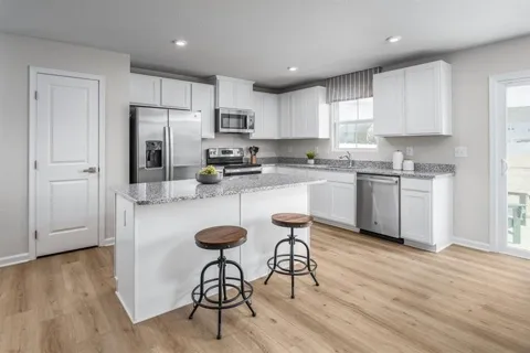 1553 Maywood Court