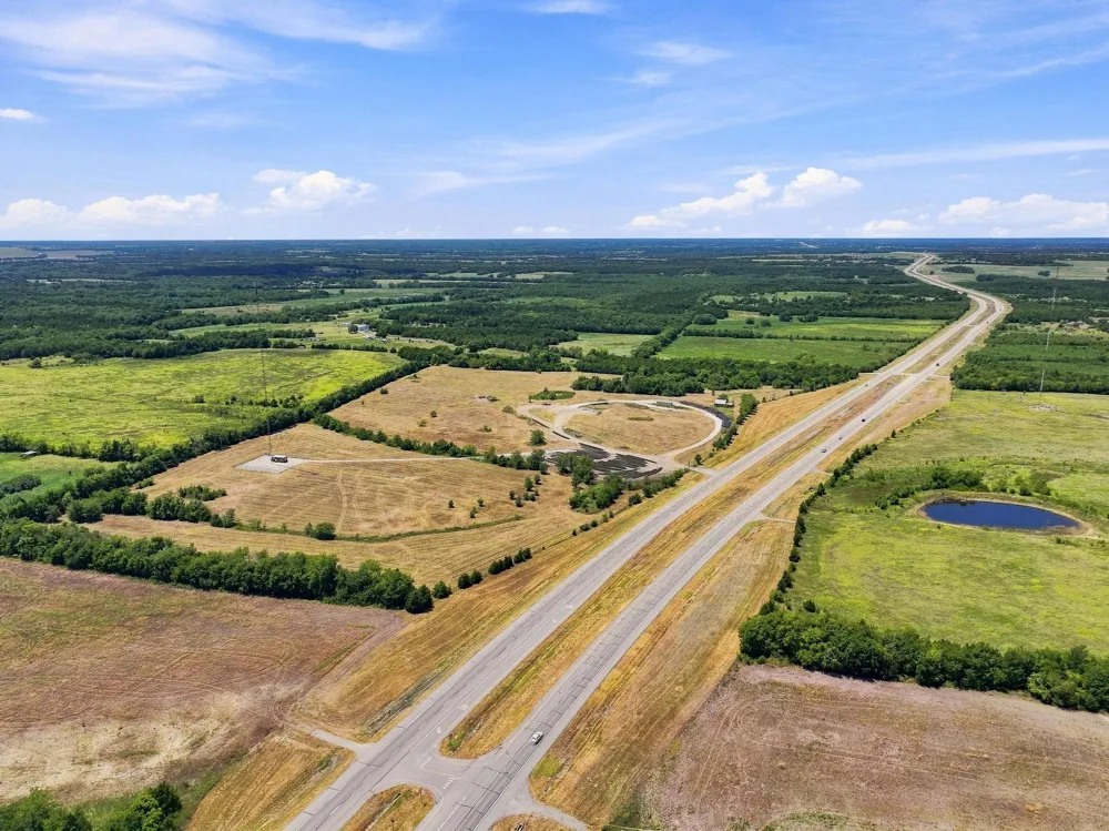 Hwy 82 Honey Grove, TX 75446