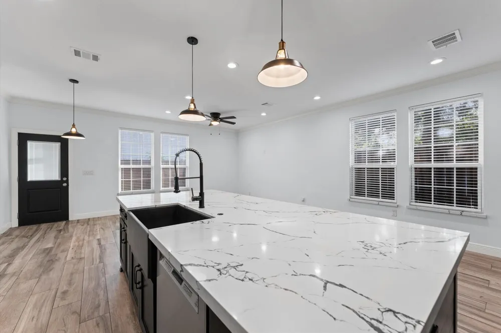 7318 Avenue J Houston, TX 77011