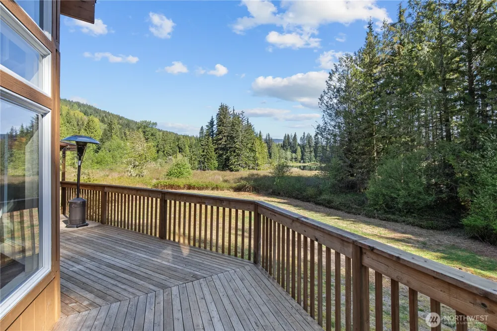 27525 W Lake Riley Road Arlington, WA 98223
