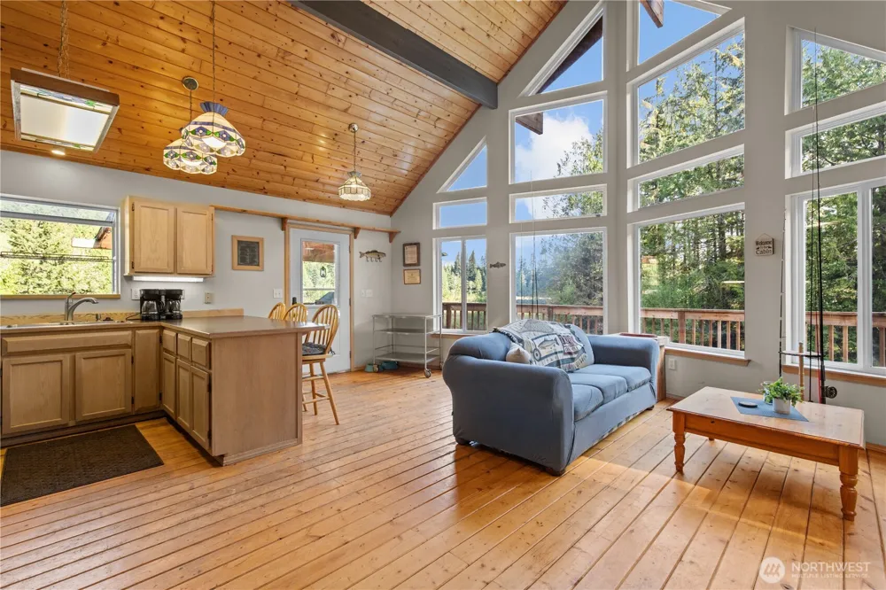27525 W Lake Riley Road Arlington, WA 98223
