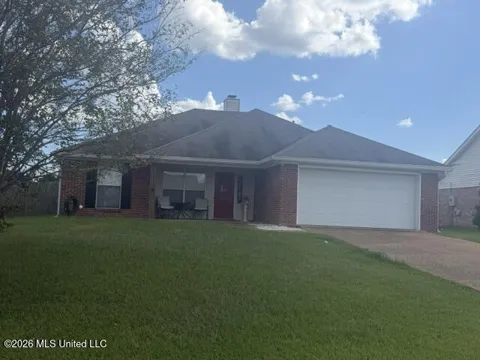 109 Dogwood Way