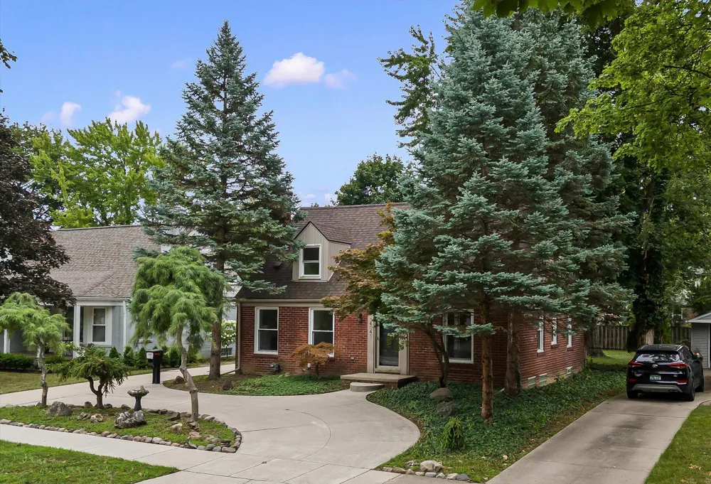 14041 Vernon Street Oak Park, MI 48237