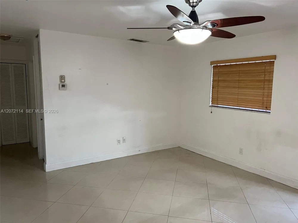 344 SW 1st St #6 Pompano Beach, FL 33060