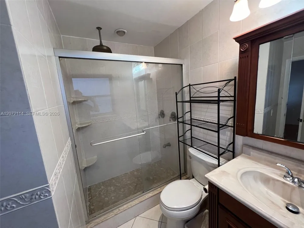 344 SW 1st St #6 Pompano Beach, FL 33060