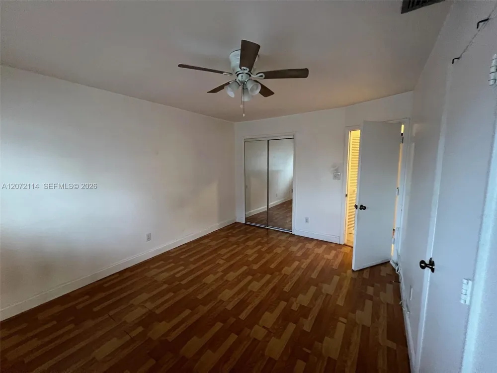 344 SW 1st St #6 Pompano Beach, FL 33060