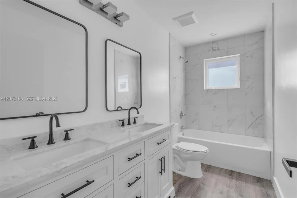 1627 NW 40th St Miami, FL 33142