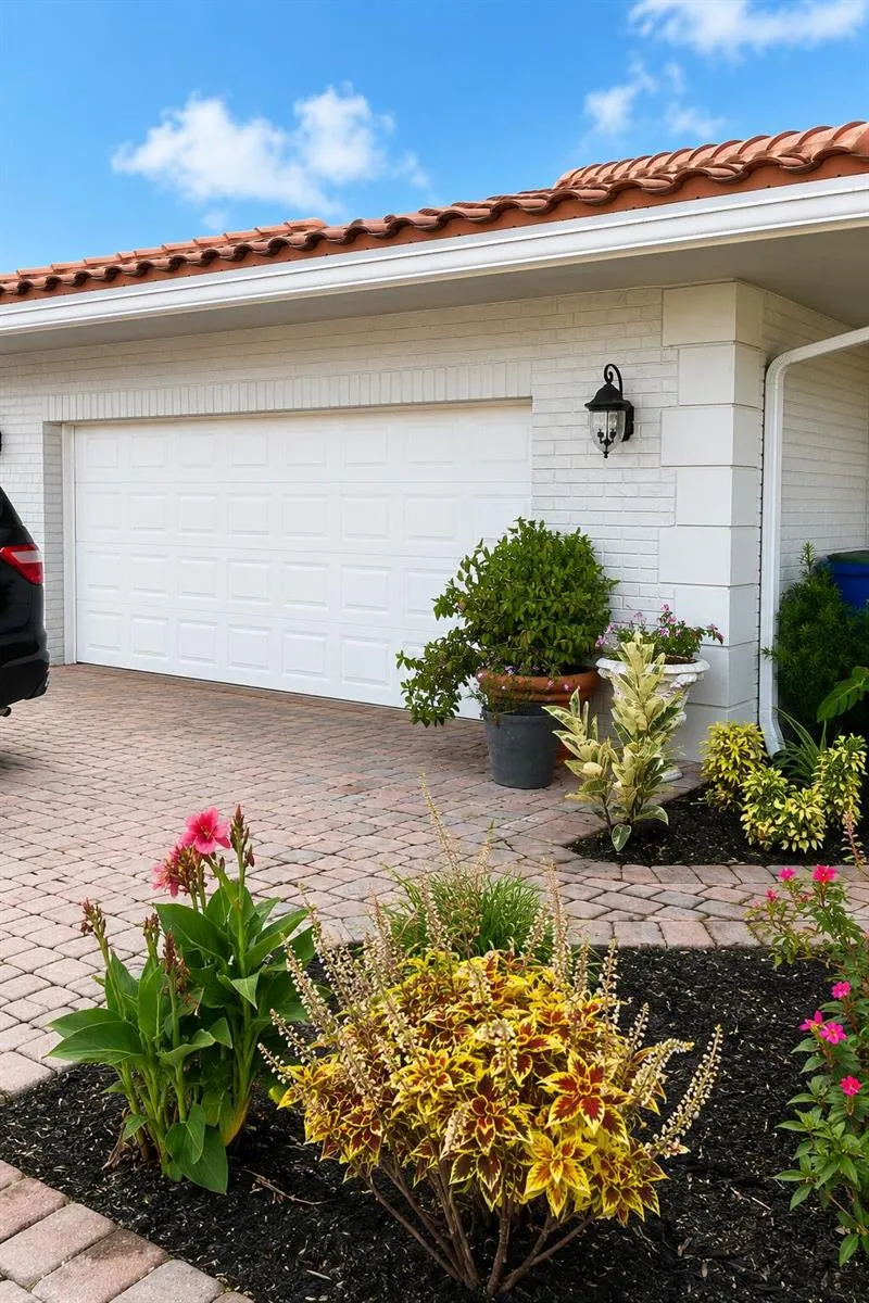 2644 NW 84TH AVENUE Coral Springs, FL 33065