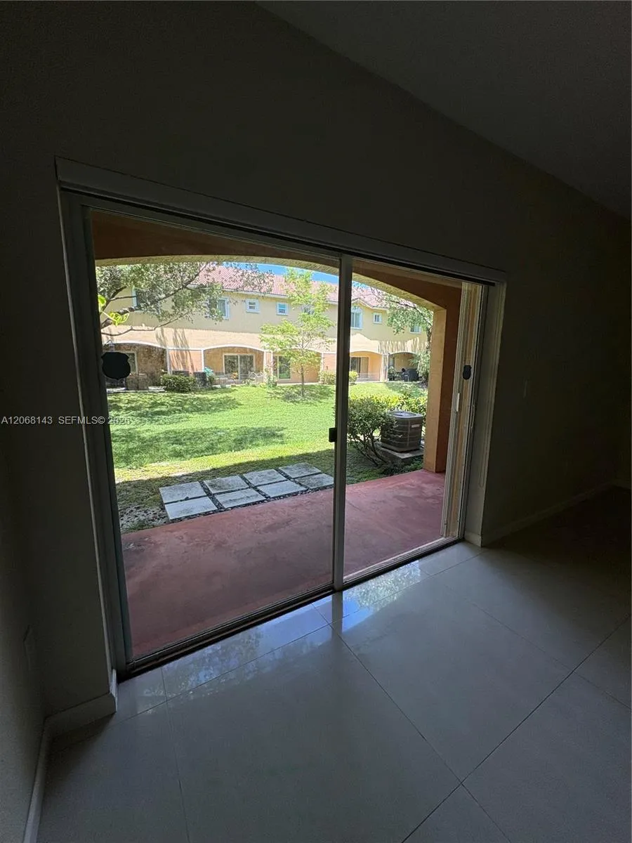 5725 Tuscany Way Tamarac, FL 33321