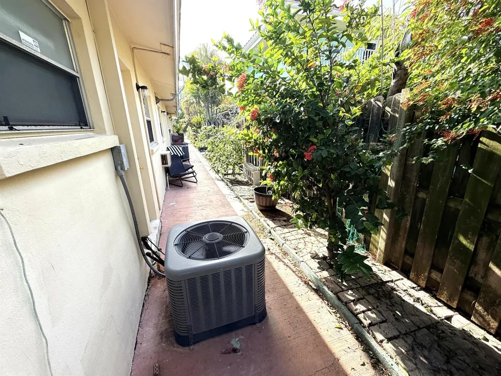 4649 Bougainvilla Drive Lauderdale By The Sea, FL 33308