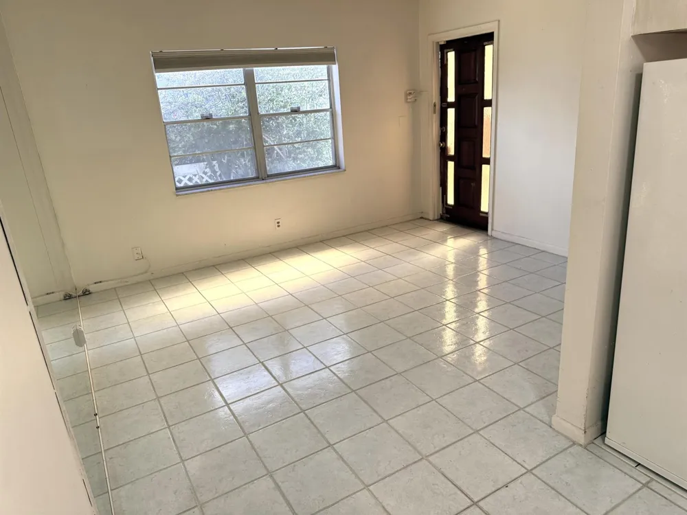 4649 Bougainvilla Drive Lauderdale By The Sea, FL 33308