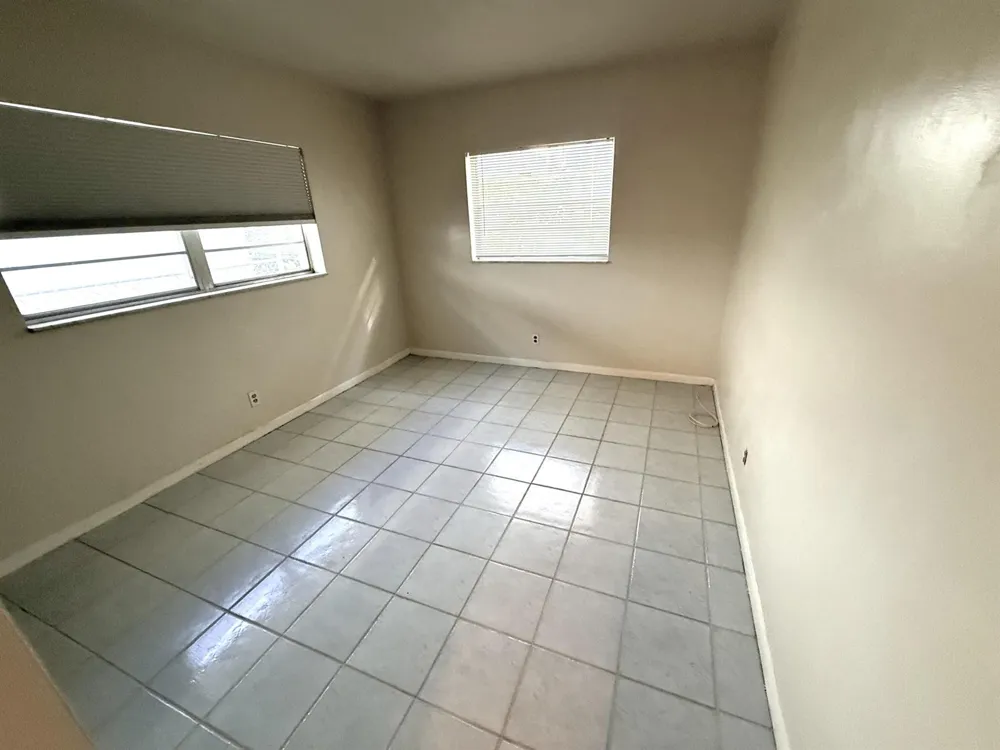 4649 Bougainvilla Drive Lauderdale By The Sea, FL 33308