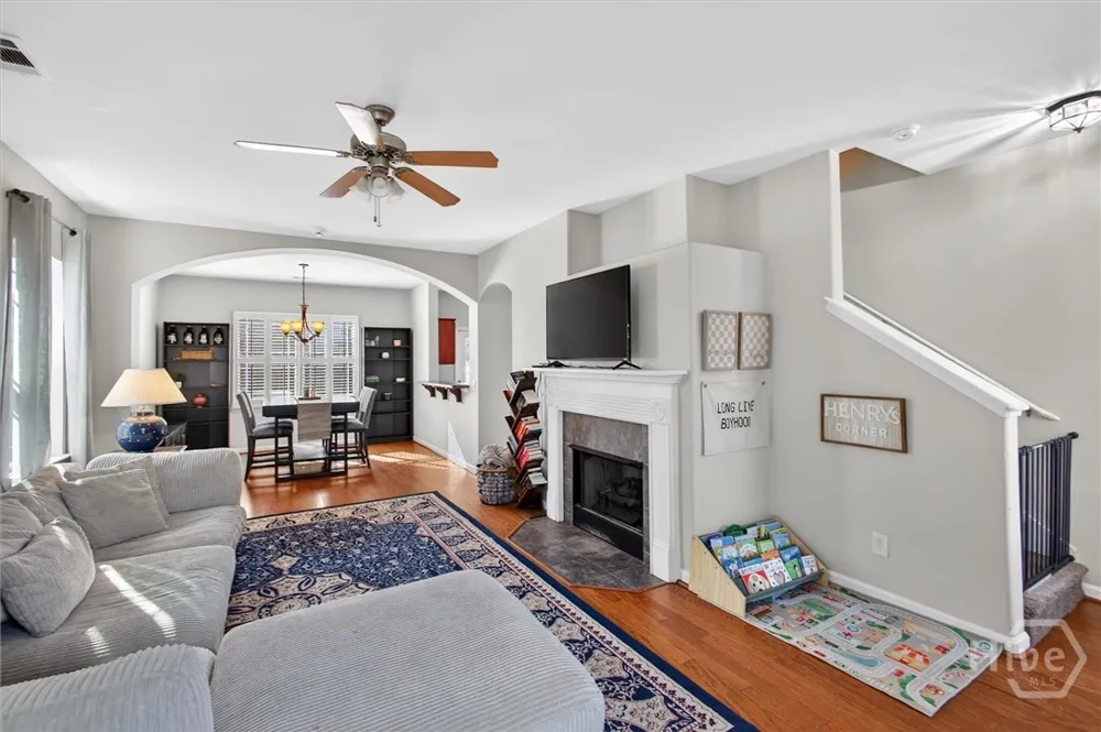 209 Chapel Lake S Savannah, GA 31419