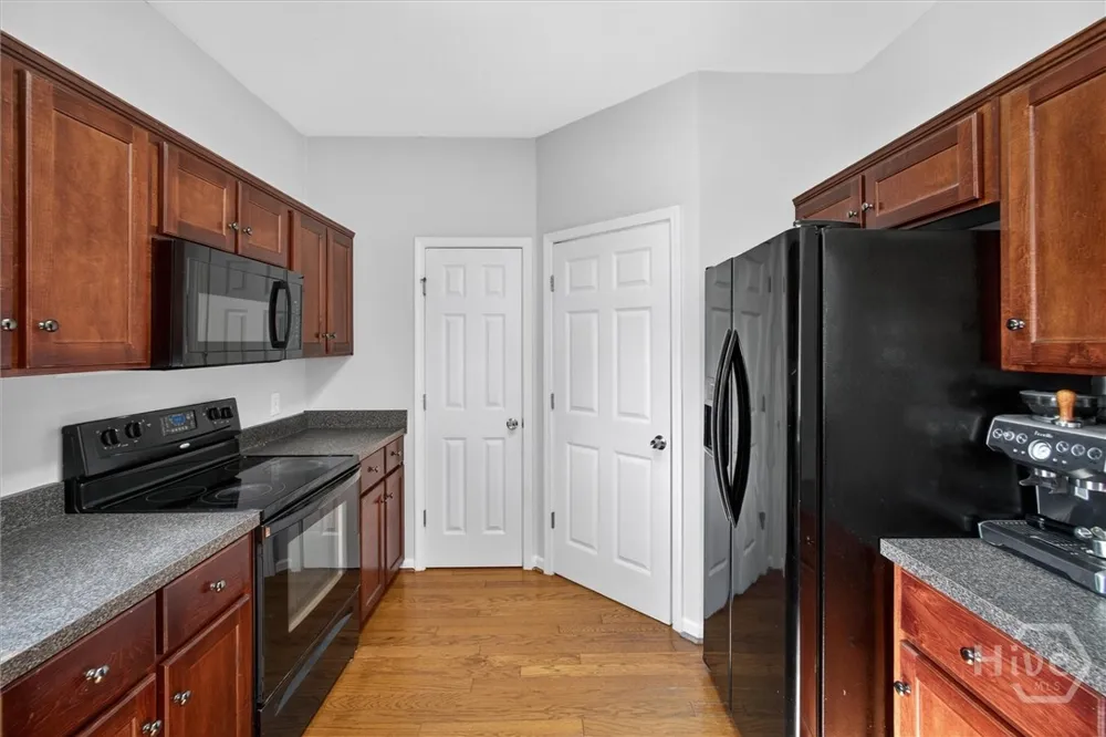 209 Chapel Lake S Savannah, GA 31419