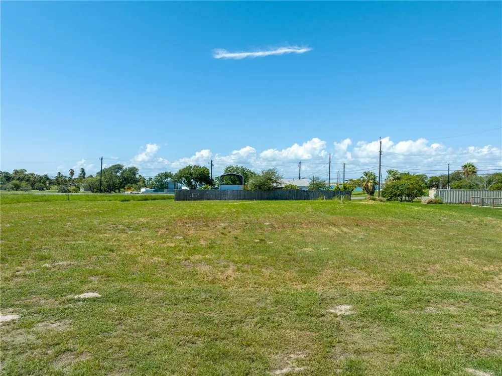14 Massi Lane Ingleside, TX 78362