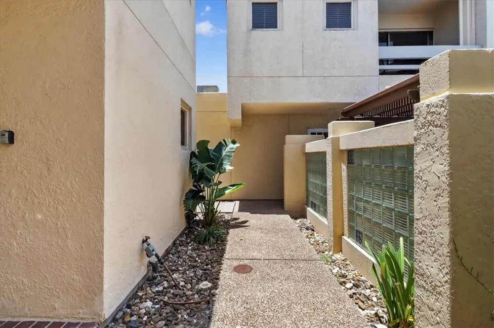 14142 E Cabana Street #4A Corpus Christi, TX 78418