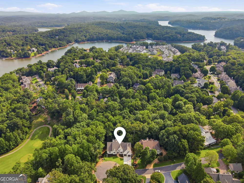 82 Ridgetop CT Dawsonville, GA 30534