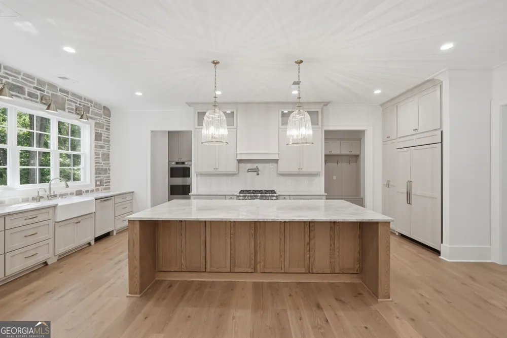 82 Ridgetop CT Dawsonville, GA 30534