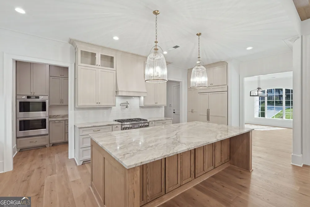 82 Ridgetop CT Dawsonville, GA 30534