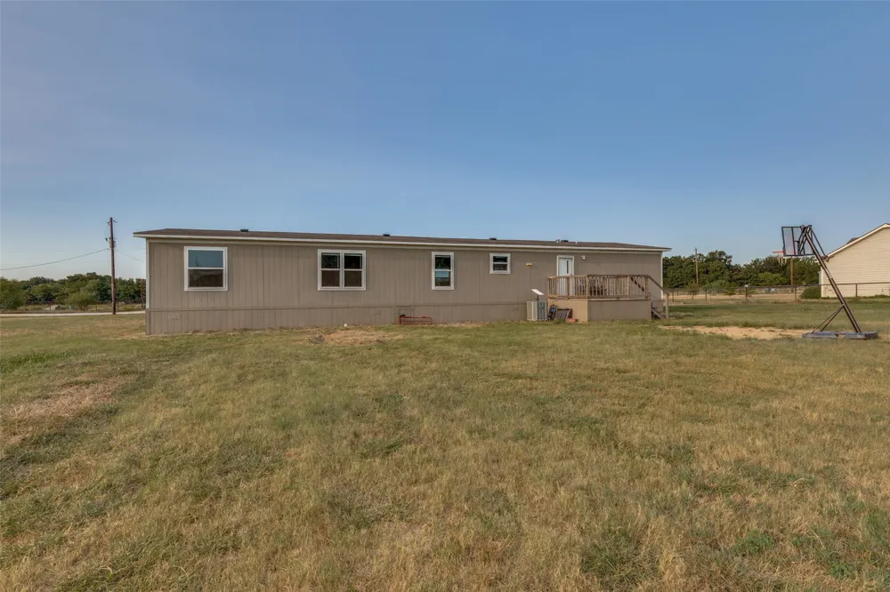 268 Deer Valley Lane Poolville, TX 76487