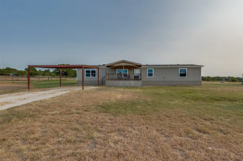 268 Deer Valley Lane Poolville, TX 76487