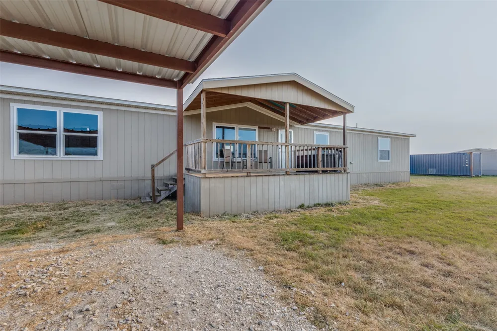 268 Deer Valley Lane Poolville, TX 76487
