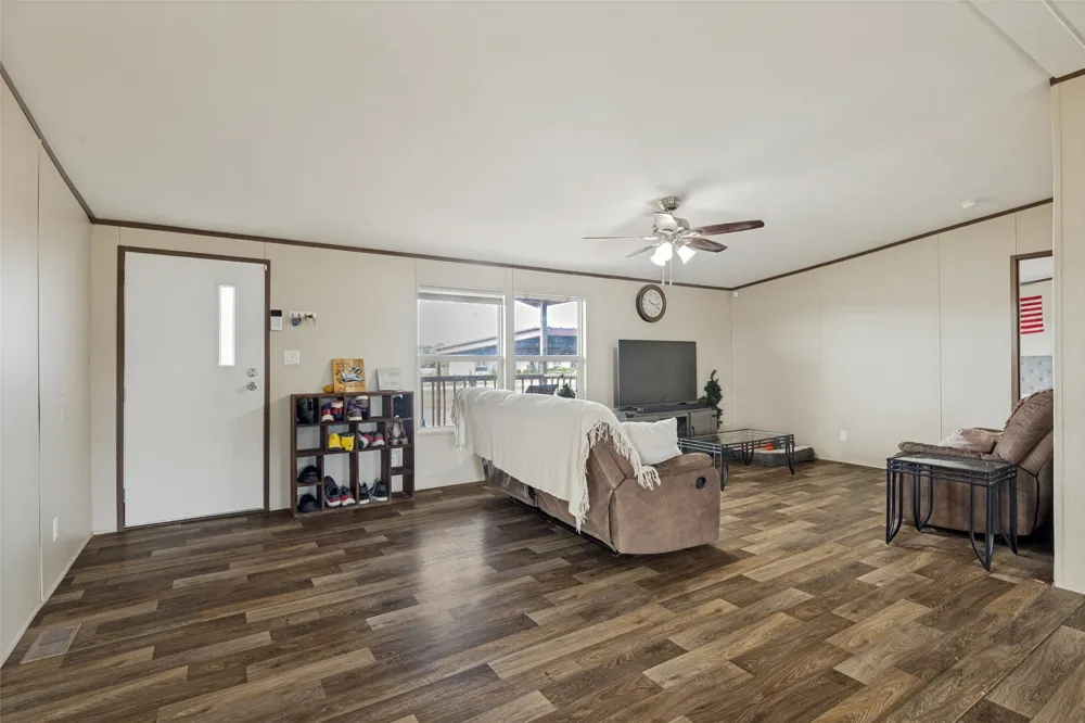 268 Deer Valley Lane Poolville, TX 76487