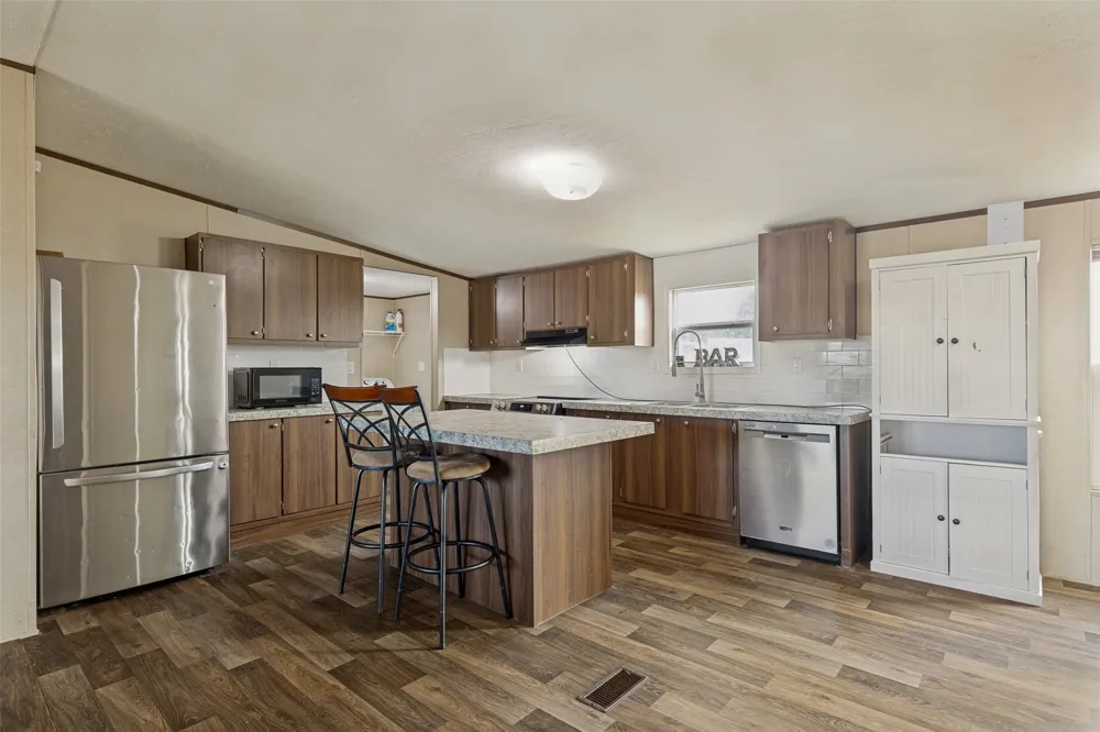 268 Deer Valley Lane Poolville, TX 76487