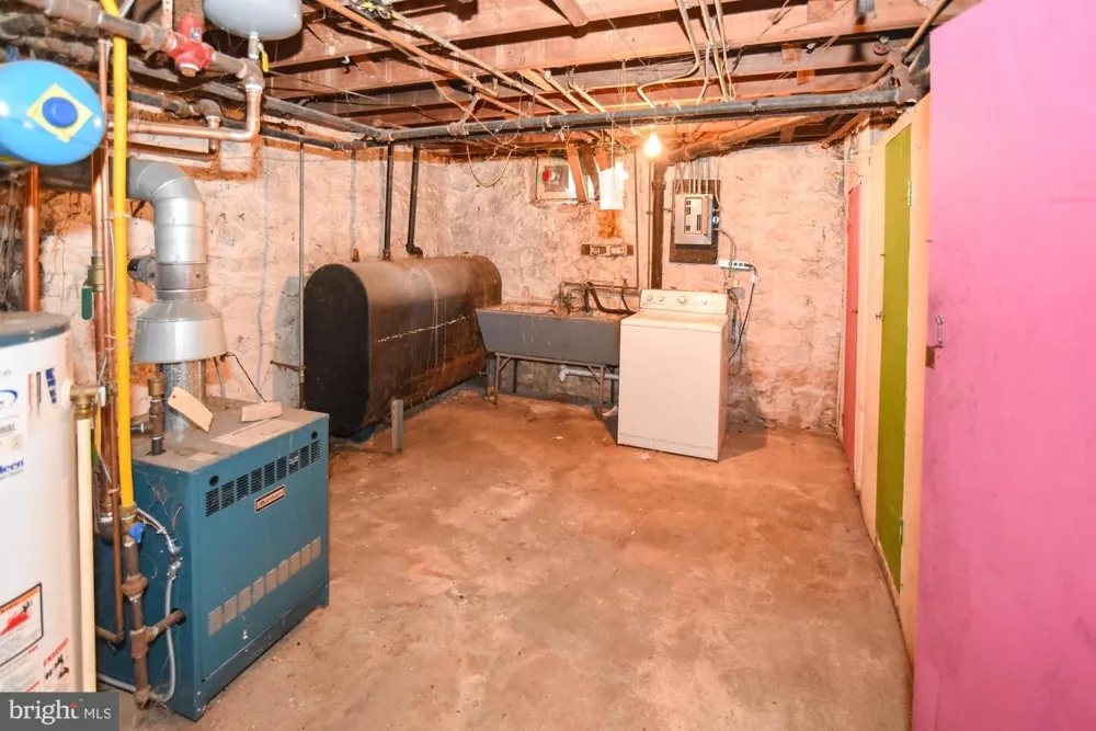 3309 PINKNEY ROAD Baltimore, MD 21215