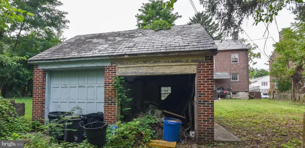 3309 PINKNEY ROAD Baltimore, MD 21215