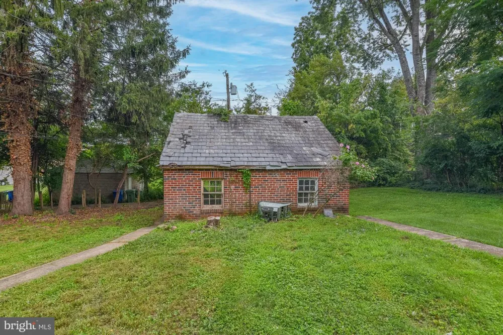 3309 PINKNEY ROAD Baltimore, MD 21215