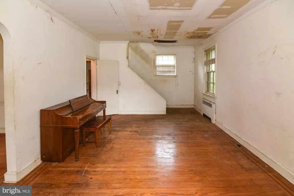 3309 PINKNEY ROAD Baltimore, MD 21215