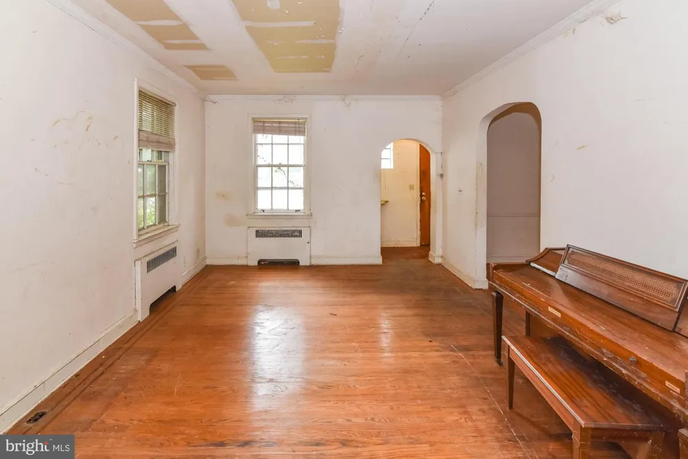 3309 PINKNEY ROAD Baltimore, MD 21215