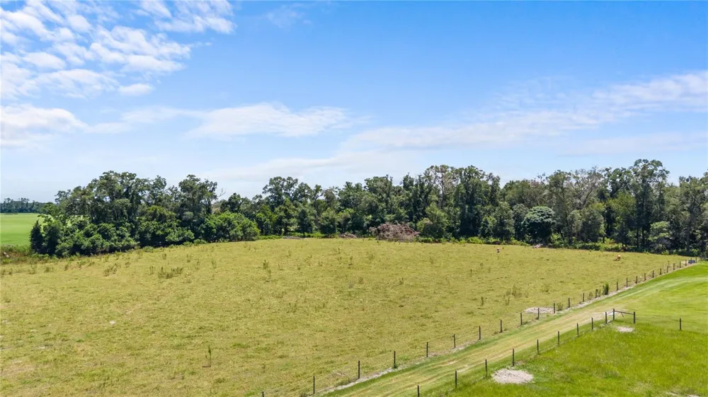 NW 65TH AVENUE Trenton, FL 32693