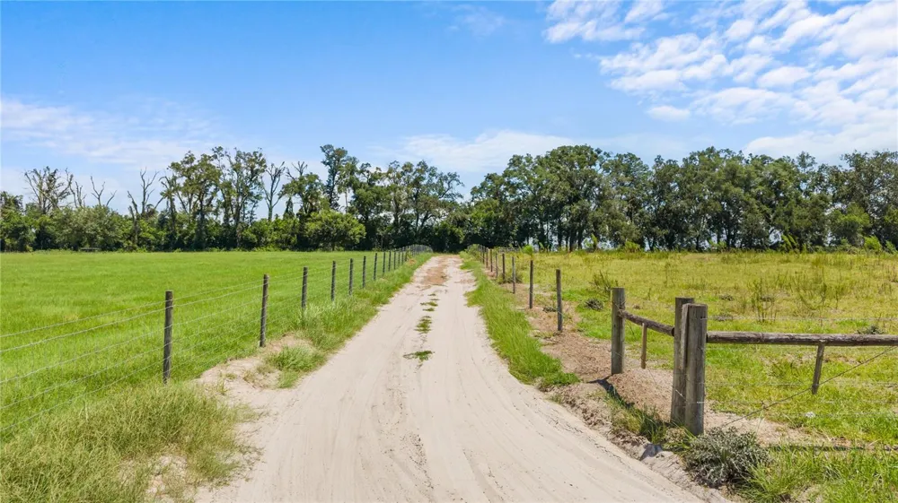 NW 65TH AVENUE Trenton, FL 32693
