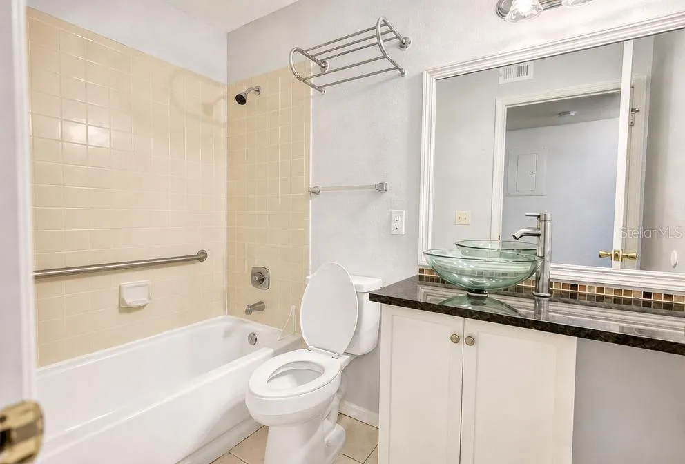 1015 S HIAWASSEE ROAD #3516 Orlando, FL 32835
