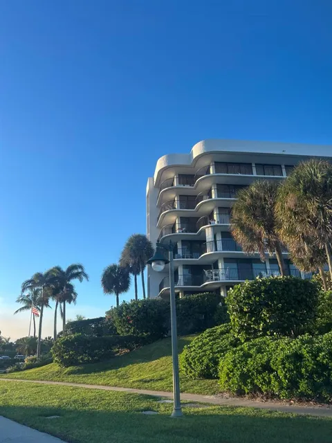 1300 S HIGHWAY A1A Highway #308