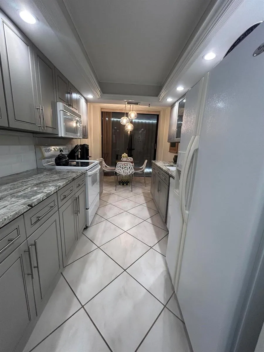 1300 S HIGHWAY A1A Highway #308 Jupiter, FL 33477
