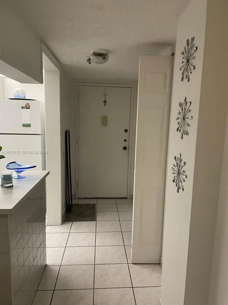 250 181st Dr #111 Sunny Isles Beach, FL 33160
