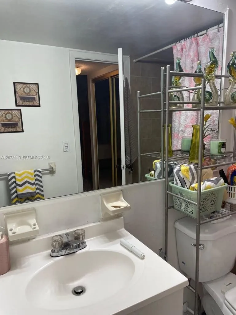 250 181st Dr #111 Sunny Isles Beach, FL 33160