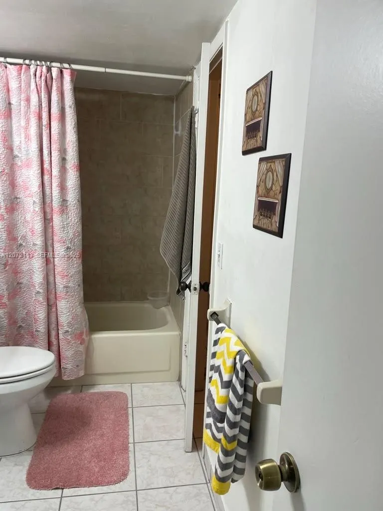250 181st Dr #111 Sunny Isles Beach, FL 33160