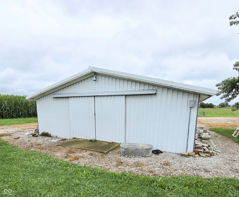 5399 E Range Road Shelbyville, IN 46176