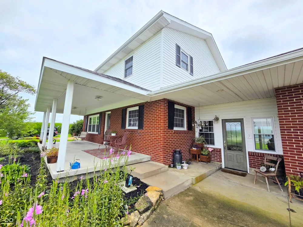5399 E Range Road Shelbyville, IN 46176