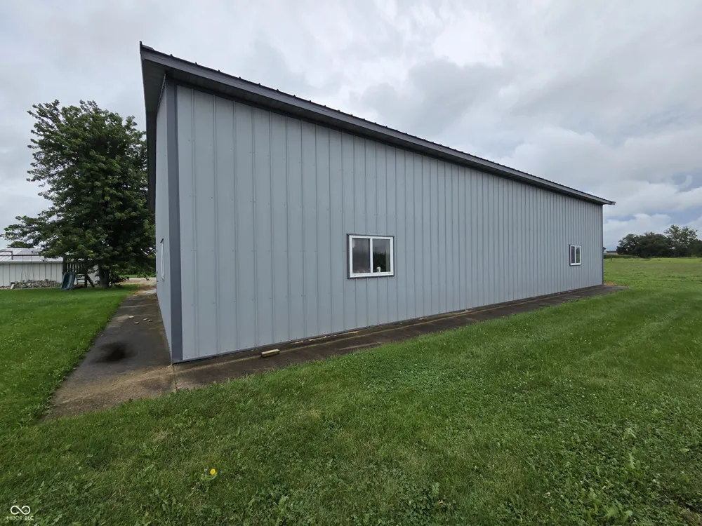 5399 E Range Road Shelbyville, IN 46176