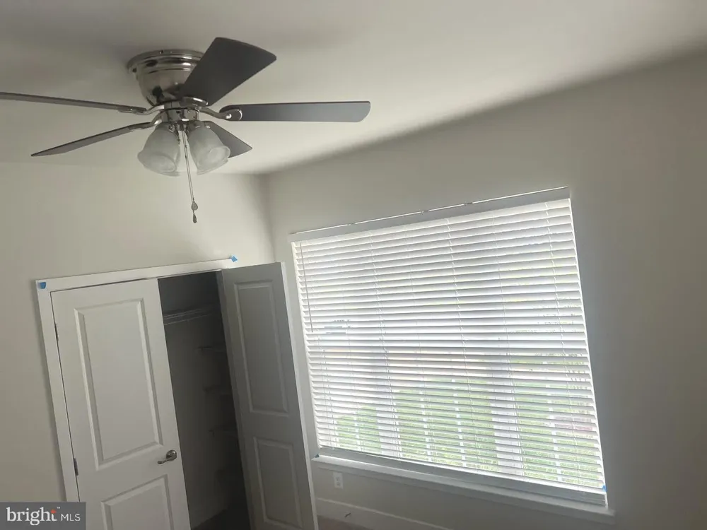 4174 CHARLES DICKENS DR #MAIN LEVEL 1 ROOM White Plains, MD 20695