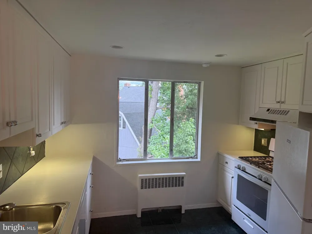 5301 WESTBARD CIRCLE #346 Bethesda, MD 20816