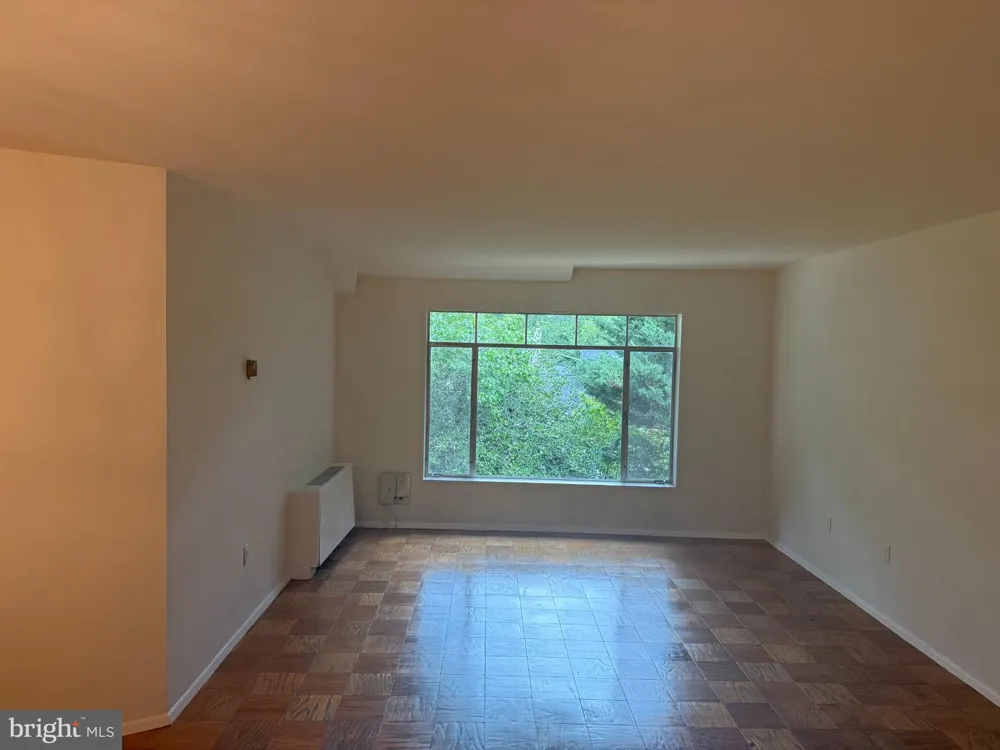 5301 WESTBARD CIRCLE #346 Bethesda, MD 20816